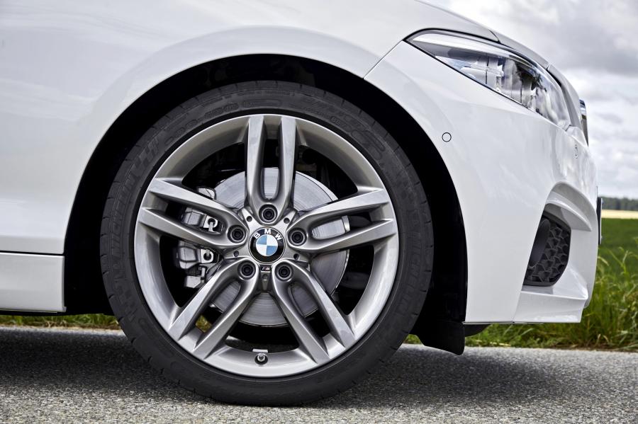 Колеса BMW 220d Convertible M Sport Package 2016 года  (WW) (фото 59 из 65)